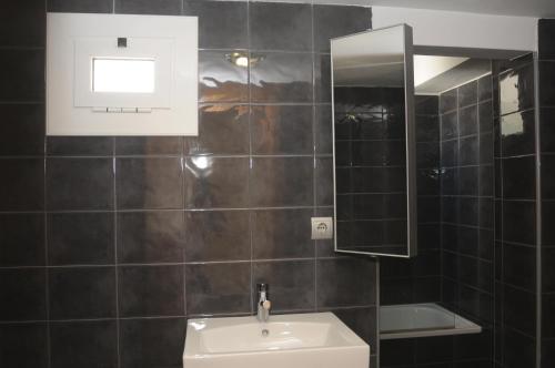 A bathroom at Hotel Ibiza