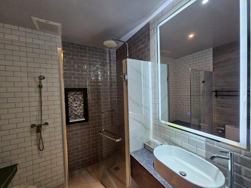 Koupelna v ubytování Theessence hotel chanthaburi