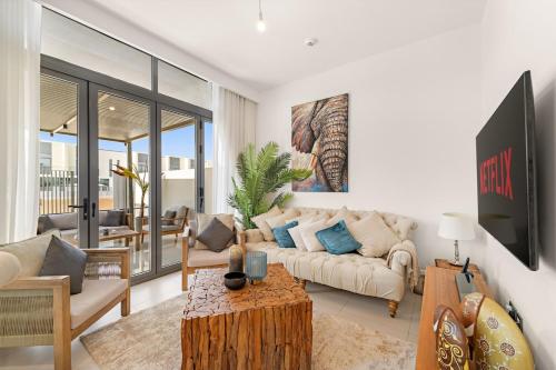 Spacious 4BR Villa with Private Garden & Patio