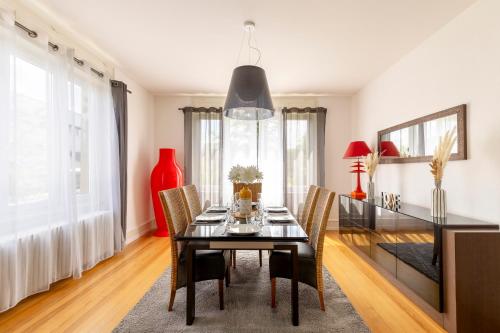 Appartement de Prestige au centre climatisé avec jardin privé