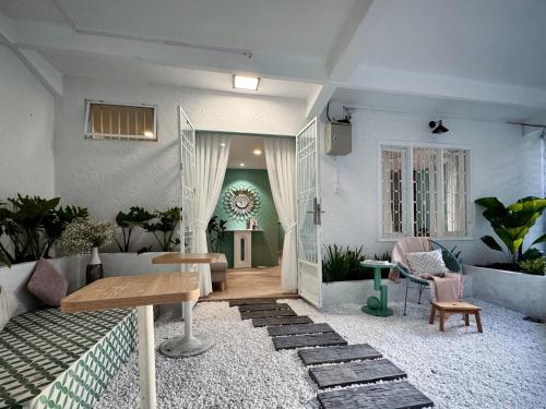 Posezení v ubytování 9Trip Stay in Dalat Center Residence - 4 Star Service Apartment
