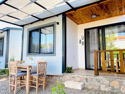 Αίθριο ή υπαίθριος χώρος στο Dorf Life Palamutbükü