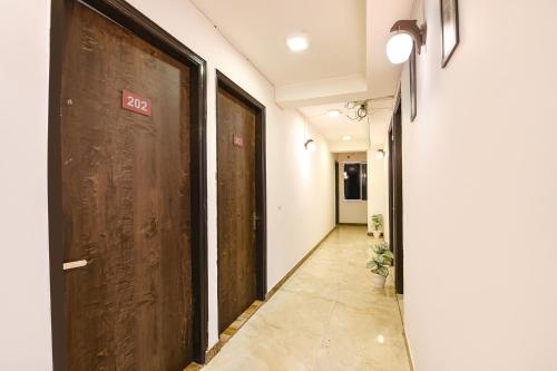 Φωτογραφία από το άλμπουμ του FabExpress Blu Lagoon Inn - Max Super Speciality Hospital and Select Citywalk Mall στο Νέο Δελχί