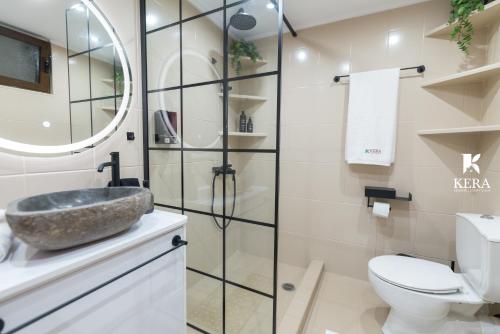 Ένα μπάνιο στο Kera Koxare Luxury Villa
