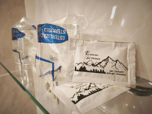 Hostal Marboréに飾ってある許可証、賞状、看板またはその他の書類