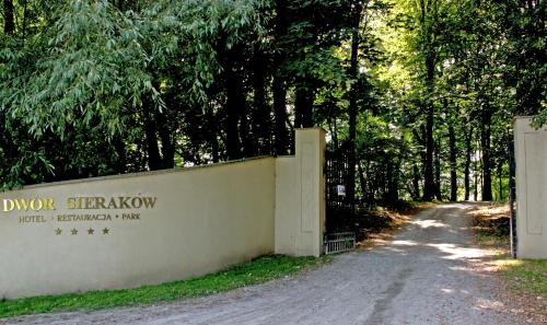 Fotografie z fotogalerie ubytování Dwór Sieraków v destinaci Sieraków