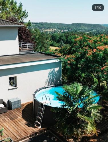 Πισίνα στο ή κοντά στο La Villa des Pins de Périgueux, Clim, Piscine, Vue