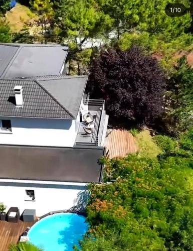 Πισίνα στο ή κοντά στο La Villa des Pins de Périgueux, Clim, Piscine, Vue