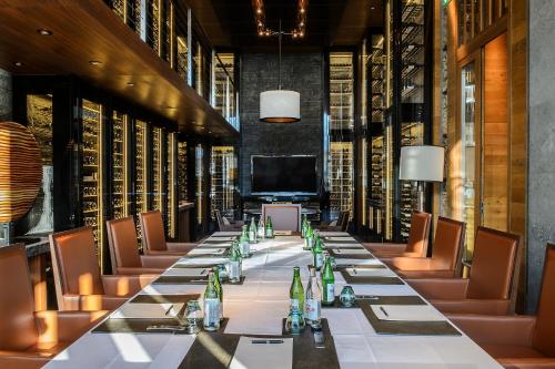 Posezení v ubytování The Chedi Andermatt