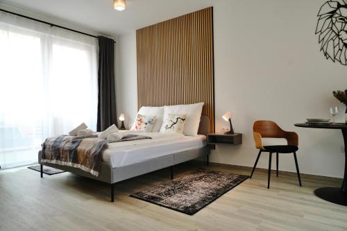 Baross40 Lionheart Studio