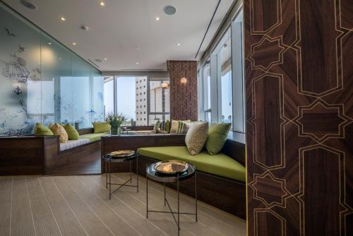 Posezení v ubytování David Tower Hotel Netanya by Prima Hotels - 16 years Plus
