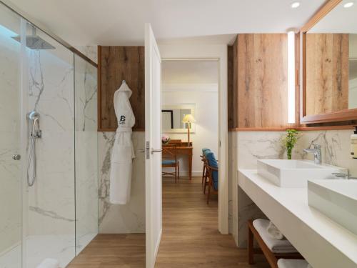 Kúpeľňa v ubytovaní Boutique Hotel H10 Blue Mar - Adults Only