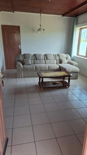 Ruang duduk di Vakantiewoning op groot perceel