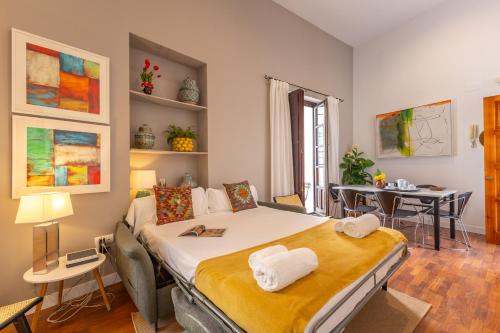 Abades Giralda Deluxe by Valcambre