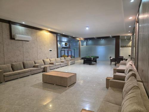 Gallery image of شاليهات وفلل توليب أبها in Abha