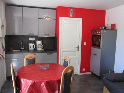 Studio cosy pour 4 personnes avec balcon et parking à 250m des remontées mécaniques