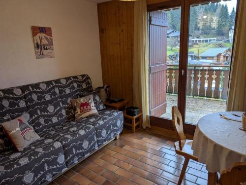Appartement 2 pièces, capacité 5 pers, animaux admis, terrasse, parking