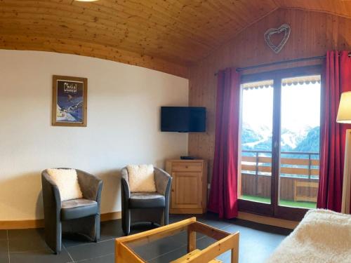 Chalet chaleureux à Châtel - Idéal 6 pers, 3 pièces, proche télésiège, WIFI, balcon sud, garage