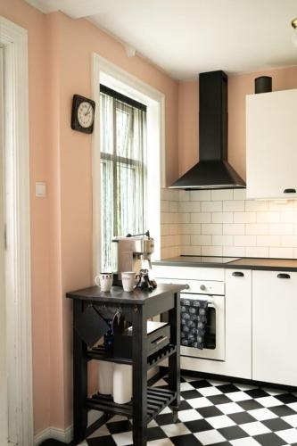 Gallery image of Stylish 2-Bedroom Apartment in a Cozy Neighborhood in Reykjavík