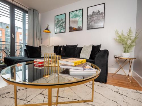 Central Birmingham Apartment with Balcony & Netflix photo 68