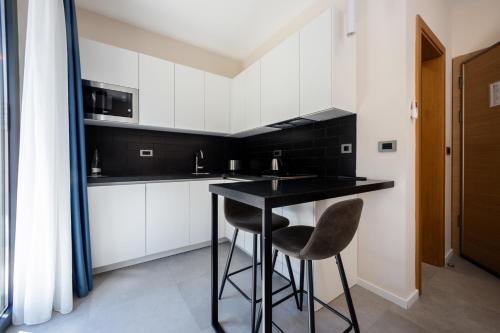 Dapur atau dapur kecil di Royal Blue Resort & Residences