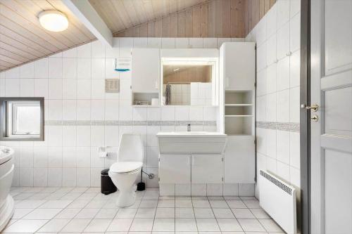 Ένα μπάνιο στο 411-Hvide-Sande-Tingodden-59