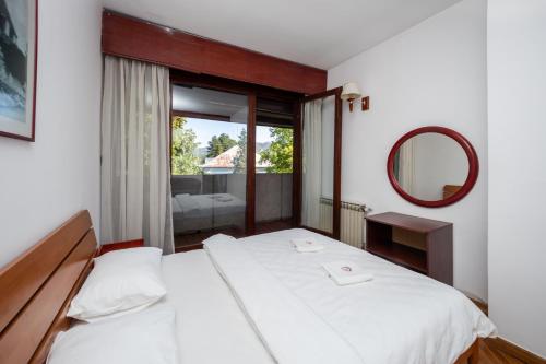 Gambar di galeri bagi Grand Hotel di Cetinje