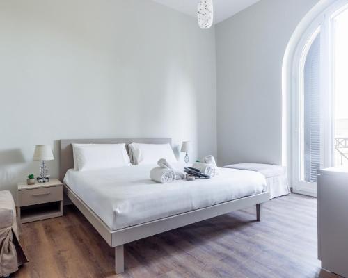 Luxury King Apartment with balcony Near Vatican - City View by Quinto Piano