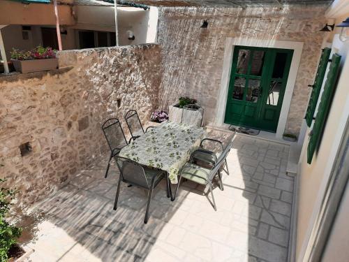Heritage house Stone flower with private pool
