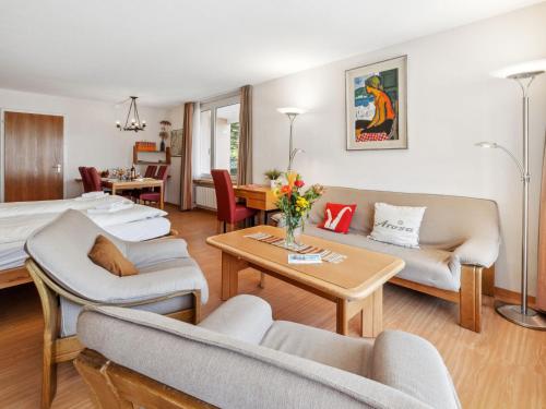 Apartment Promenade Apt 001 by Interhome