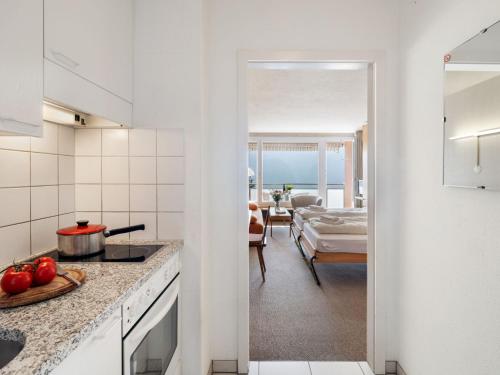 Nhà bếp/bếp nhỏ tại Apartment Promenade - Utoring-69 by Interhome