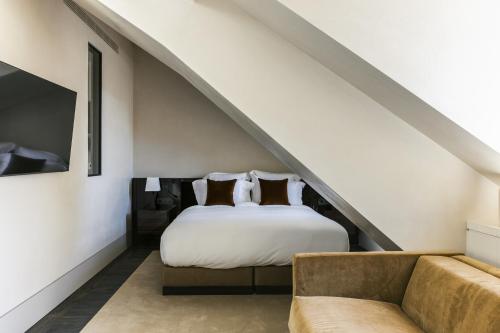 Mondovi Luxury Suites photo 28