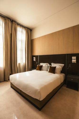 Mondovi Luxury Suites photo 40