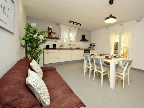 Apartment Diana by Interhome