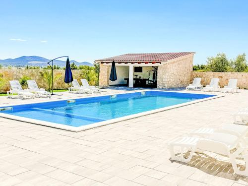 Apartment Zubčić-3 by Interhome