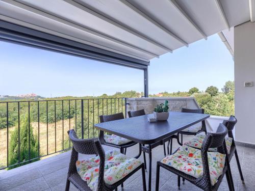 Balkoni atau teres di Holiday Home Diana by Interhome