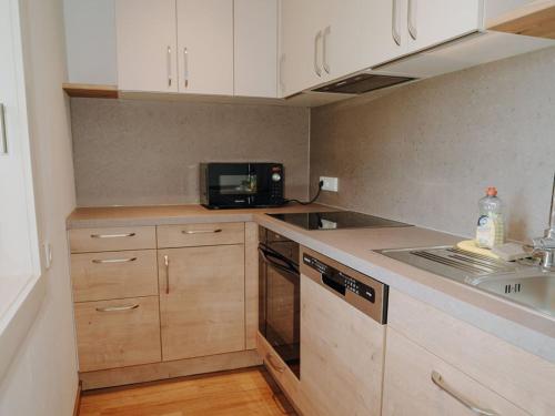 Kuchyňa alebo kuchynka v ubytovaní Apartment Mölbegg by Interhome