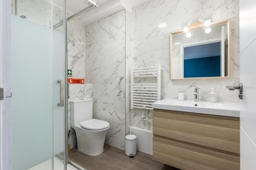 Porto Serenity - Central Apartment with a Balcony