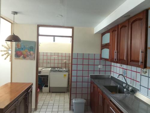 Dapur atau dapur kecil di Apartamento Rodadero para vacacionar