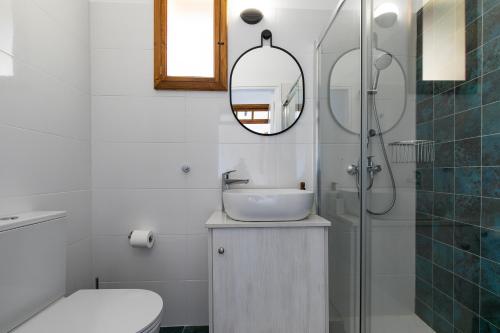 Ένα μπάνιο στο Kallistheni - Stylish Studio Apartments in Lefkara