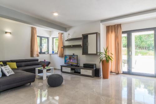 Villa Satine, a romantic pool villa surrounded by nature