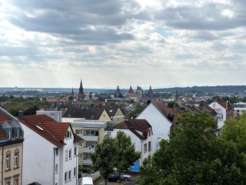 Cảnh Aschaffenburg hoặc tầm nhìn thành phố từ căn hộ