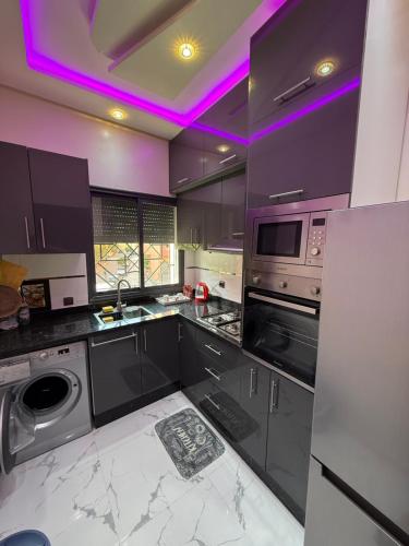 Kuchyň nebo kuchyňský kout v ubytování Appartement Marrakech à 5 min de l'Aéroport
