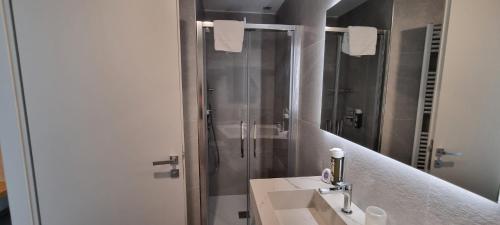 Ένα μπάνιο στο B&B Villa Dina