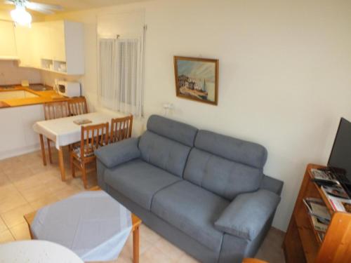 Appartement lumineux avec vue mer, balcon, parking, clim et cuisine équipée à Roses