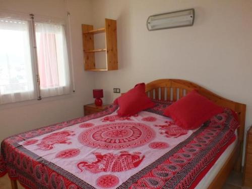 Appartement lumineux avec vue mer, balcon, parking, clim et cuisine équipée à Roses