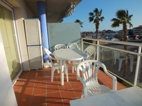 Apartamento en Port Canigo, Roses: 2 Hab, Terraza, Piscina Comunitaria. - ES-204-29