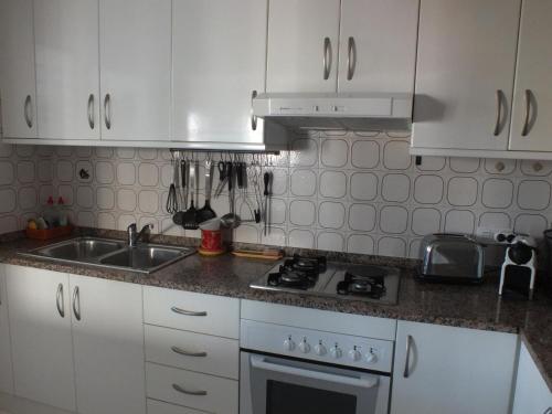 Appartement à 50m de la plage avec Wi-Fi et terrasse, 2 chambres, 6 pers.
