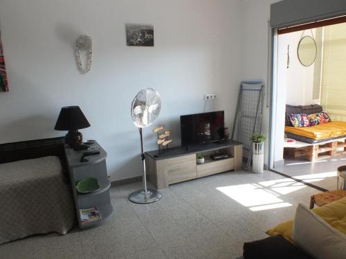 Appartement Confortable à deux pas de la Plage avec Parking et Grande Terrasse à Roses