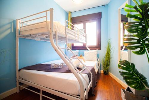 Premium Apt with Balcony Sea Walk by TuriVida
